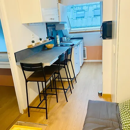Cocon Des Champs-elysees Apartment *