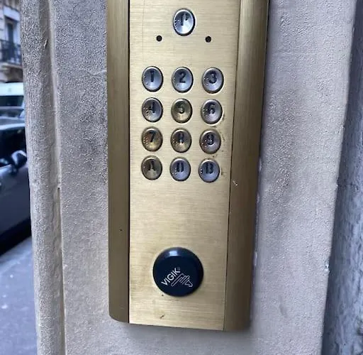 Apartment Cocon Des Champs-elysees